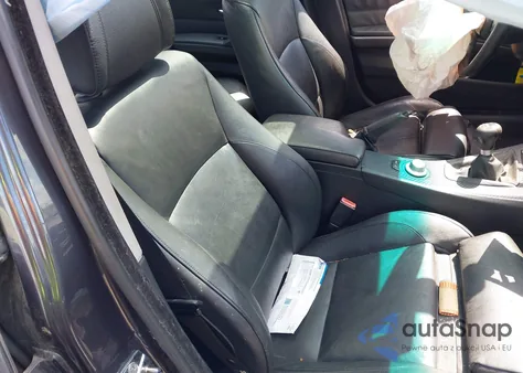 2006 BMW 330Xi из США, поврежденный, VIN WBAVD33566KL53162